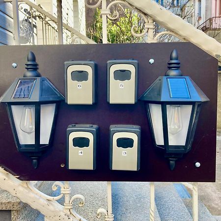 Living At Saarpartments - Adultsonly - Business & Holiday Homes With Kitchen For Long- And Short Term Stay, 3 Min To St Johanner Markt And Points Of Interest Саарбрюкен Екстериор снимка