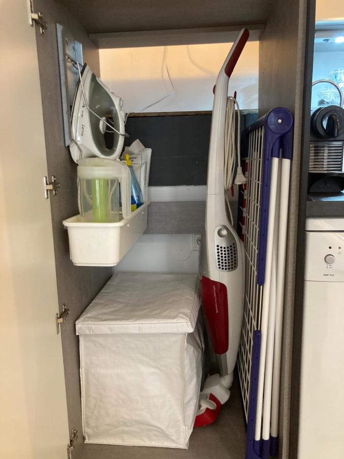 Living At Saarpartments - Adultsonly - Business & Holiday Homes With Kitchen For Long- And Short Term Stay, 3 Min To St Johanner Markt And Points Of Interest Саарбрюкен Екстериор снимка